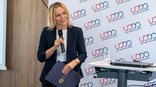 Zdjęcie przedstawiające Barbarę Podwysocką, Dyrektora Pionu Bezpieczeństwa, Polski Holding Hotelowy Sp. z o.o.
