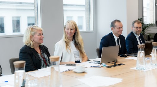 27 października 2025 r. w siedzibie UODO w Warszawie odbyło się spotkanie kierownictw Urzędu Ochrony Danych Osobowych i Krajowego Biura Wyborczego