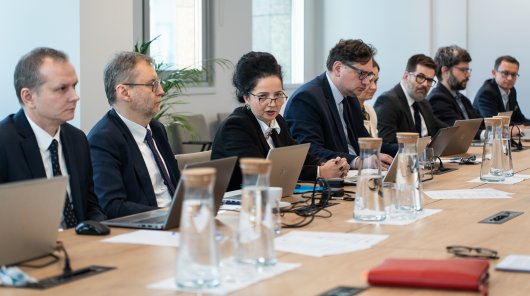 27 października 2025 r. w siedzibie UODO w Warszawie odbyło się spotkanie kierownictw Urzędu Ochrony Danych Osobowych i Krajowego Biura Wyborczego