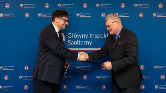 30 października w Warszawie, Prezes Urzędu Ochrony Danych Osobowych Mirosław Wróblewski oraz Główny Inspektor Sanitarny Paweł Grzesiowski podpisali porozumienie o współpracy