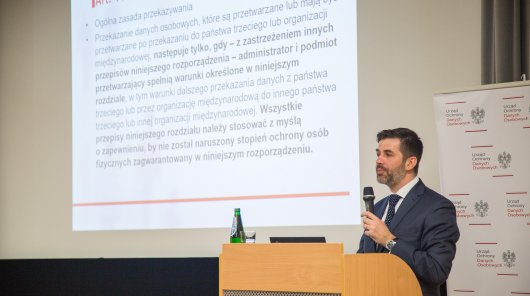 Piotr Drobek, dyrektor Zespołu analiz i Strategii UODO w trakcie szkolenia 